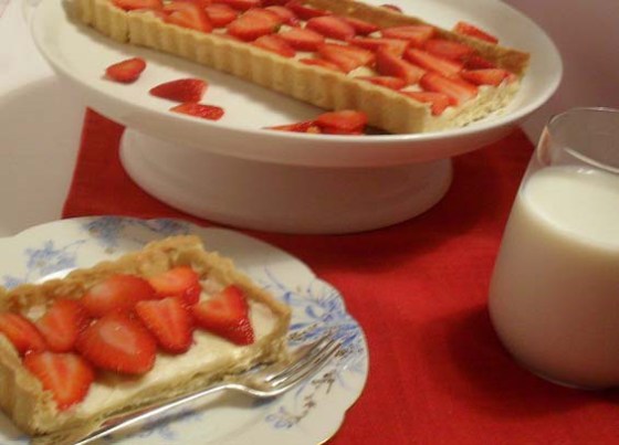 strawberries and cream tart