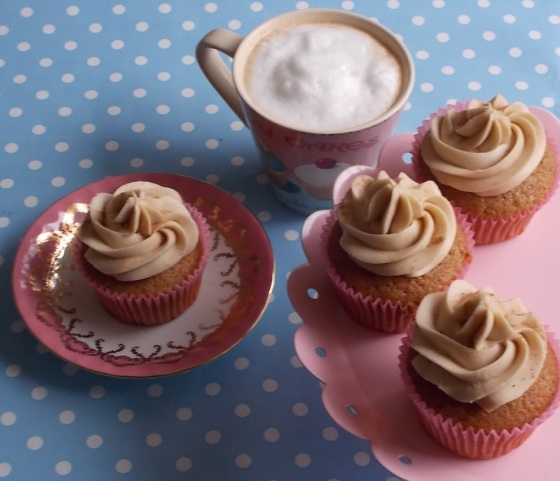 Vanilla spice latte cupcakes